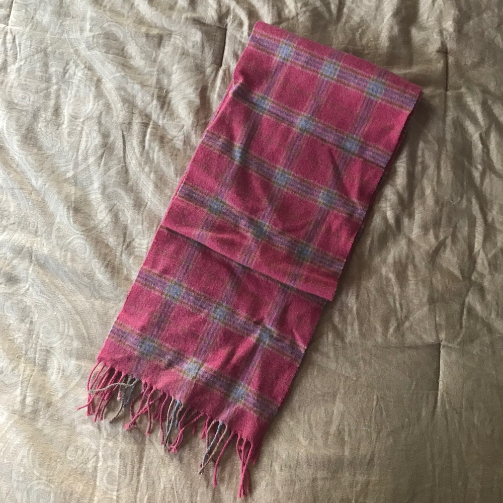 ๐ PINK PLAID WOOL SCARF! ๐ - Picture 1 of 3